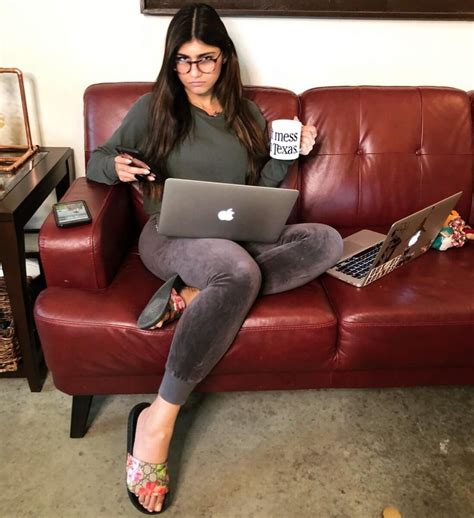 foto hot mia khalifa|Mia K. (@miakhalifa) • Instagram photos and videos